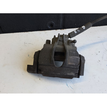 etrier avant gauche citroen C4 peugeot 308 p308