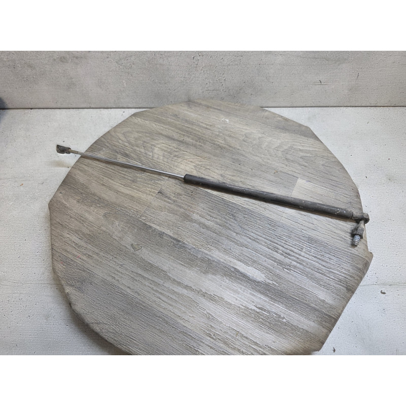 verin de hayon arriere renault laguna 2 8200000896