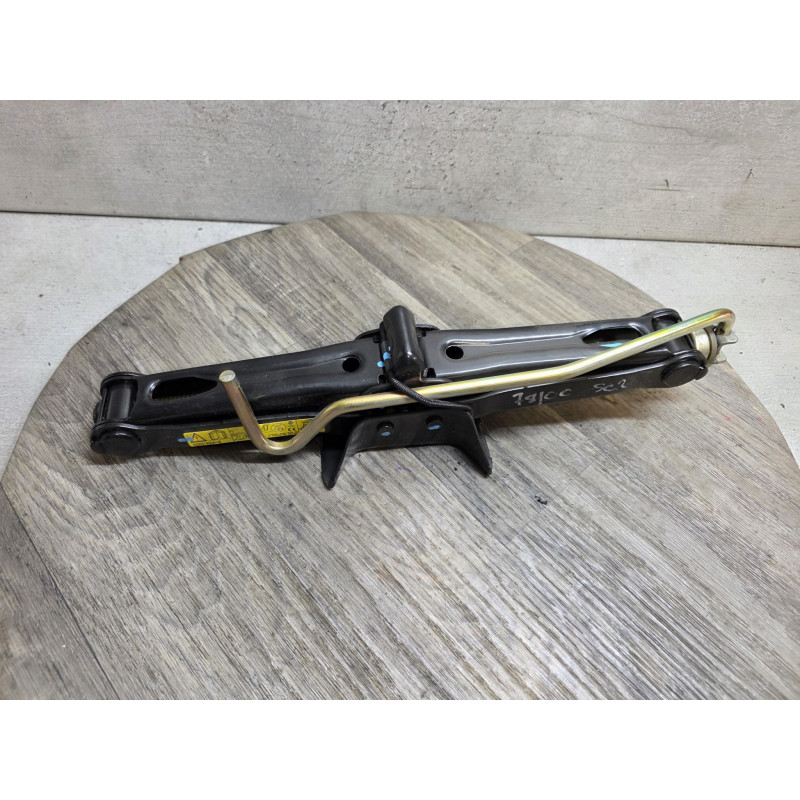 cric origine renault grand scenic 2 et scenic 2 8200214064