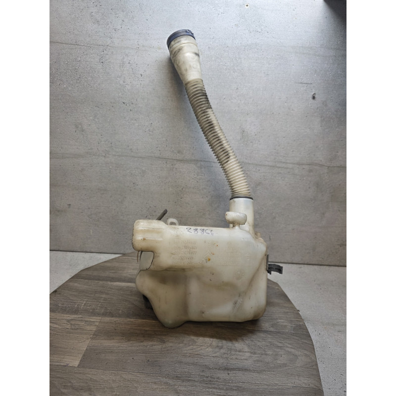 bocal lave glace avec pompe citroen c4 21374900 9681875180
