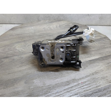 serrure de porte arriere gauche renault clio 3 8200525235