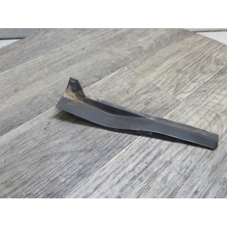cache plastic exterieur baie de parebrise opel corsa D 13199383 13221195