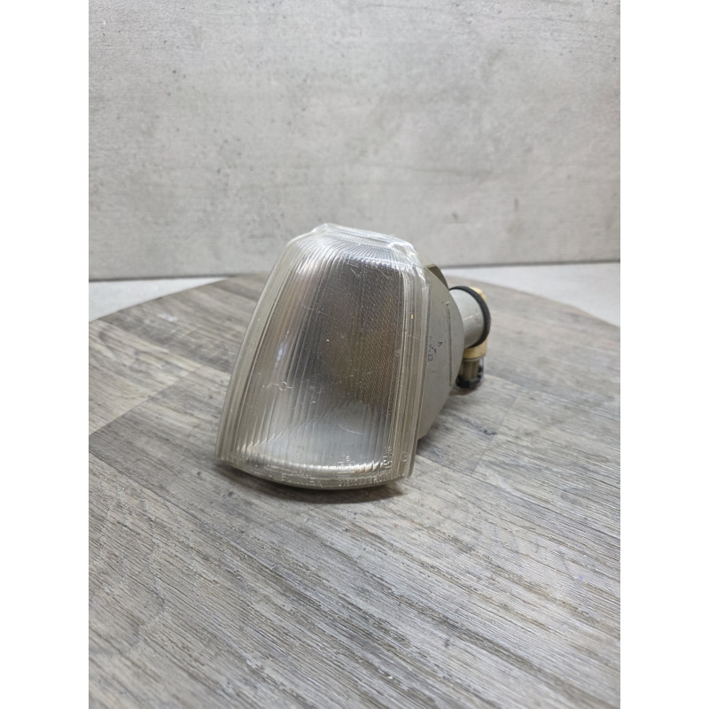 clignotant gauche renault 19 r19 7700815977