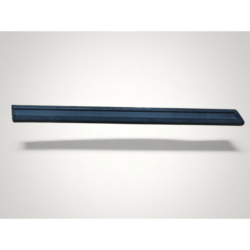 Baguette décorative arrière droit Renault Clio I Phase I Société (1991-1994)  7700795993