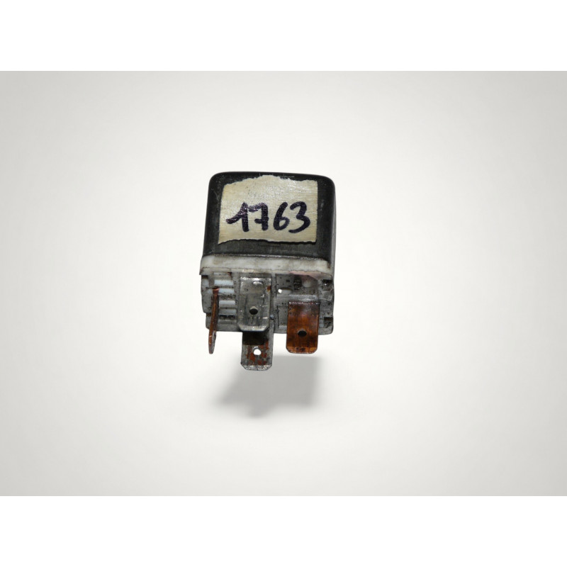 relais 53 relais commande avertisseur ventilateur audi vw volkswagen 141951253 b