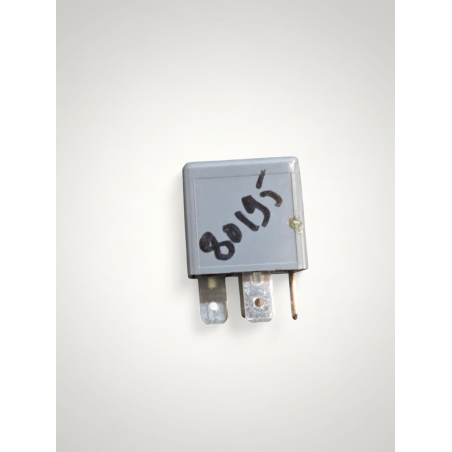 relais 5 broches 12V siemens renault dacia alpine ,issan 7700421178  2523000QAG  2523000QAG ou V23134-M52-X330