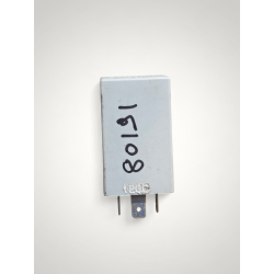 relais 12V commande warning feux de detresse renault dacia nissan alpine 7700844036 8121000