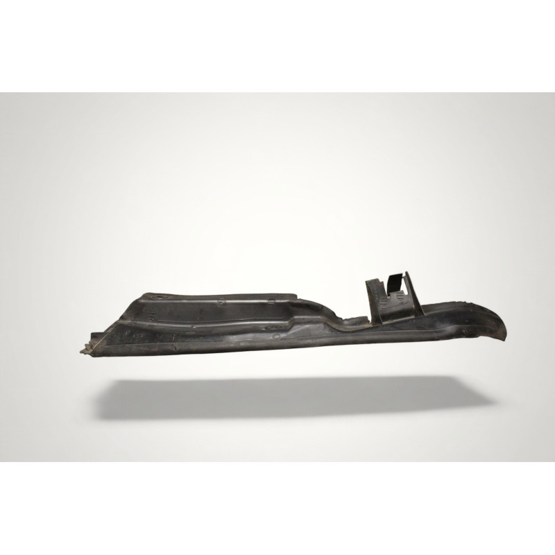 cache plastic pare boure arriere droit AUDI A6 3B0821111 B