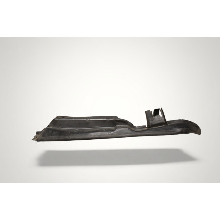 cache plastic pare boure arriere droit AUDI A6 3B0821111 B