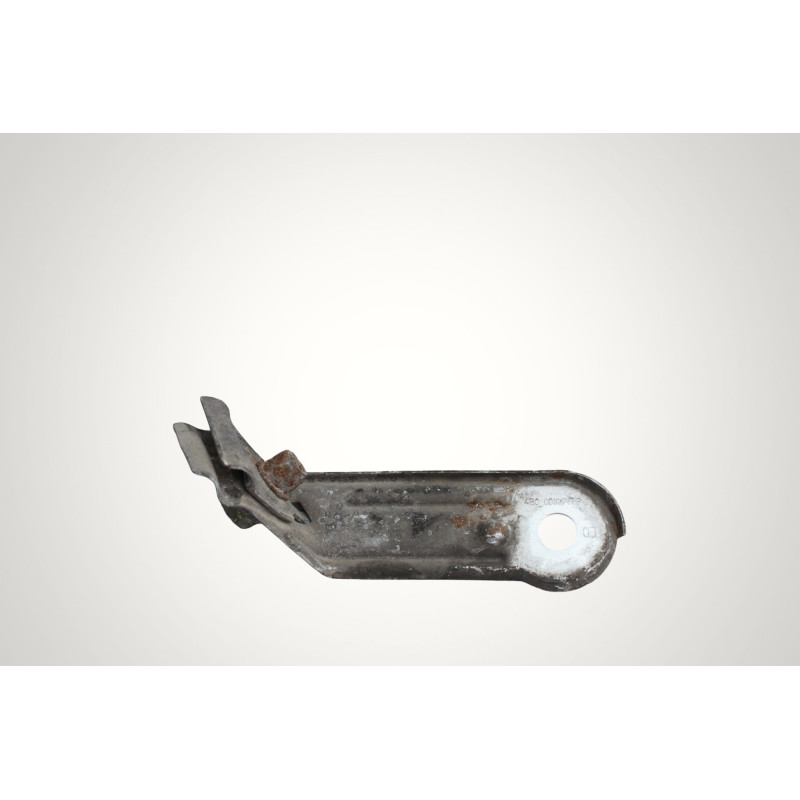 patte metal carroserie audi volkswagen v6 tdi 4B0809766