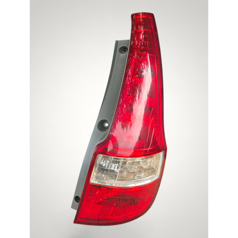 feu arriere droit Hyundai I30 92402-2R1
