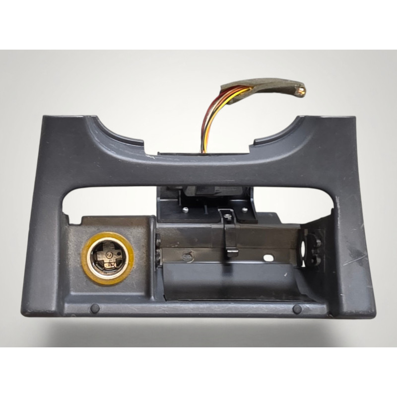 support plastic cendrier et prise diagnostique renault laguna 1 700419401 7700822865