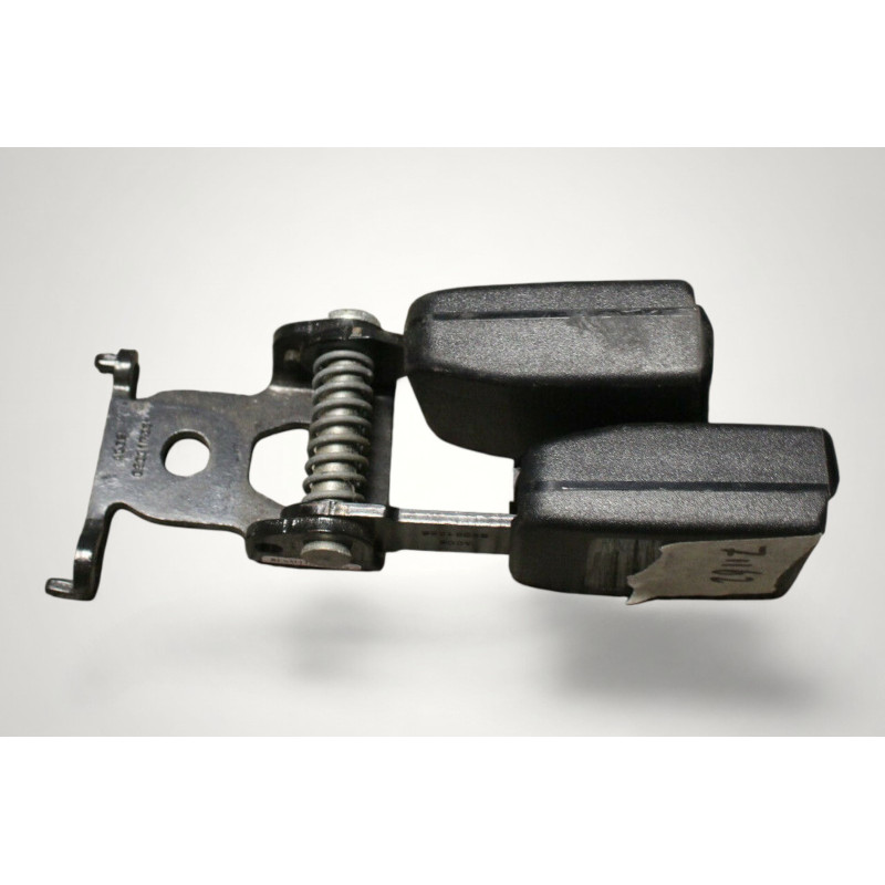 gache de ceinture arriere pedoncule RENAULT MEGANE 2 8200699602