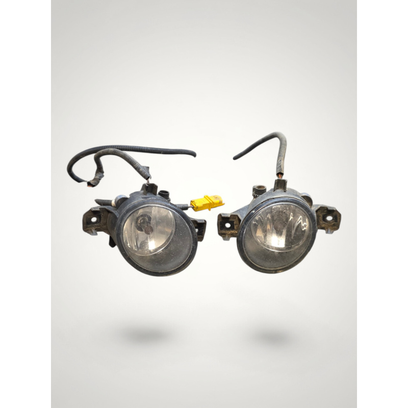 jeu antibrouillard avant droit et gauche renault clio 3 8200002469 8200002470