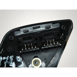 bouton leve vitre avec commande reglage retroviseur electrique et support plastic avant gauche citroen xantia 9613057277
