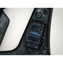 bouton leve vitre avec commande reglage retroviseur electrique et support plastic avant gauche citroen xantia 9613057277