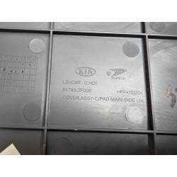 cache plastic lateral gauche tableau de bord Kia cerato 84765-2F000