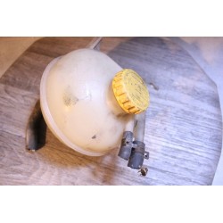 bocal vase expension liquide circuit de refroidissement opel corsa 90410058