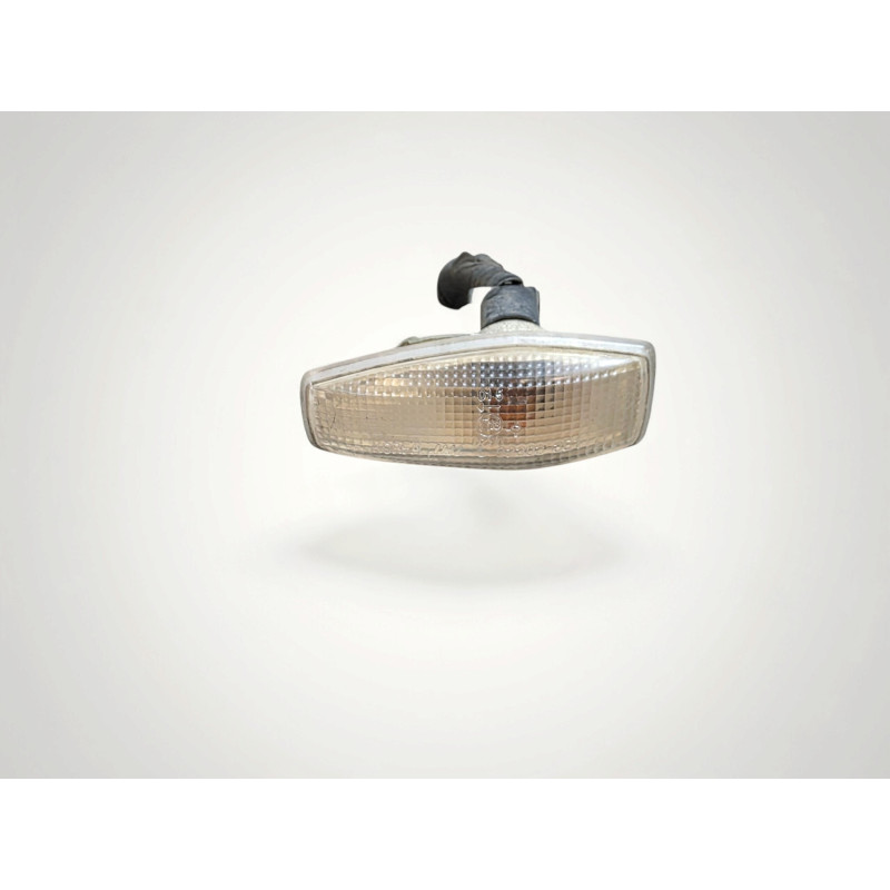 repetiteur d aile clignotant droit ou gauche Kia cerato Hyundai 92304-2D110 92304-2D100 92303-3B000