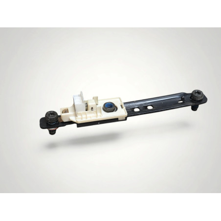 patte fixation reglage hauteur ceinture securite Kia cerato Hyundai HSS50201RL