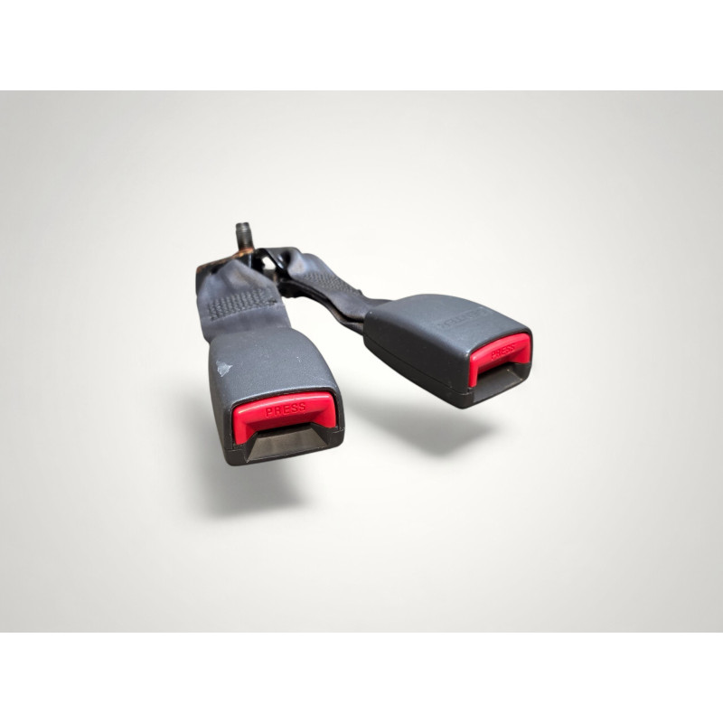 gache pedoncule fixation ceinture arriere Kia cerato 89830-2F000