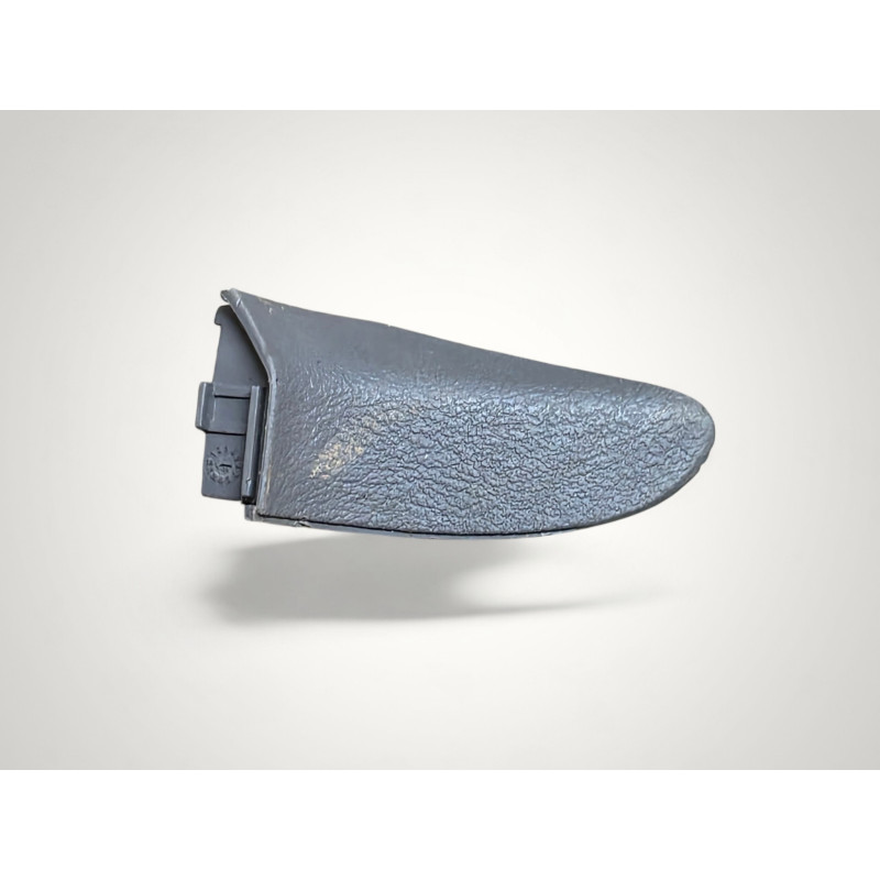 cache plastic panneau de porte arriere droit renault megane 7700841052 7700841054