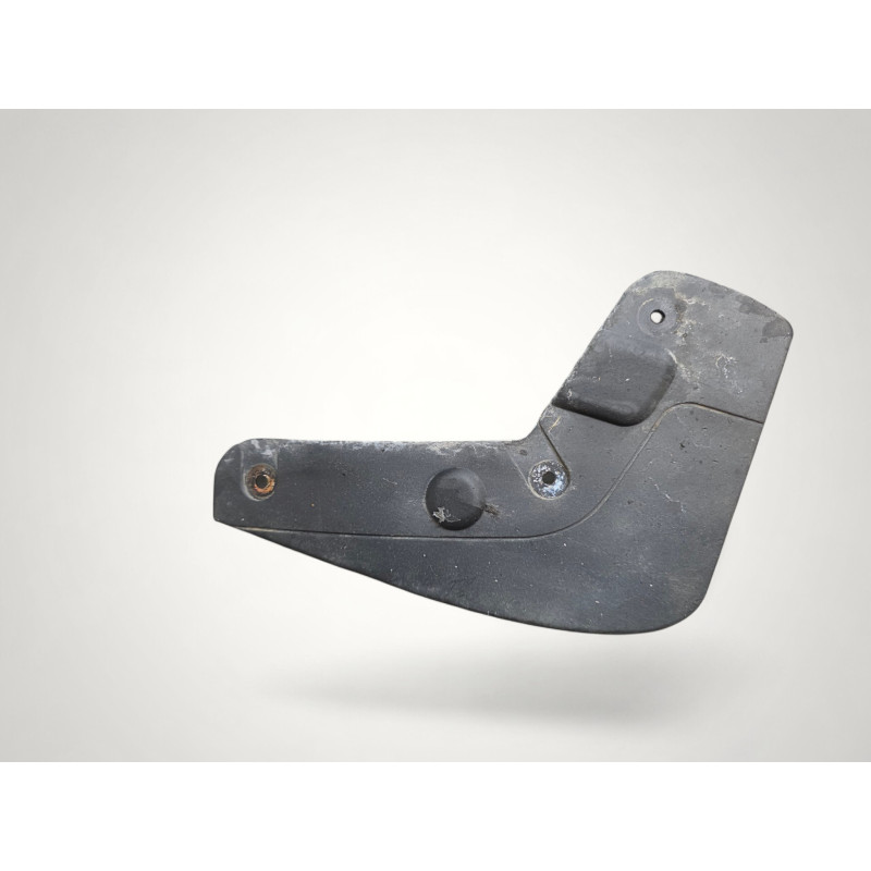 bavette deflecteur arriere droit renault 8200102541