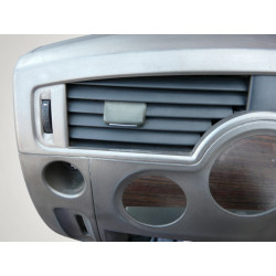 plastic console centrale tableau de bord avec grille aeration ventilation renault scenic 2 8200140713 8200140724