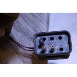 boitier support plastic fusible relais avec prise mercedes w124 1245450140