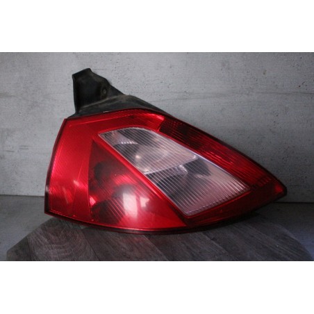 feu arriere gauche renault megane 2 8200073236