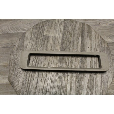 plastic contour cache vide poche renault scenic 2  8200223829